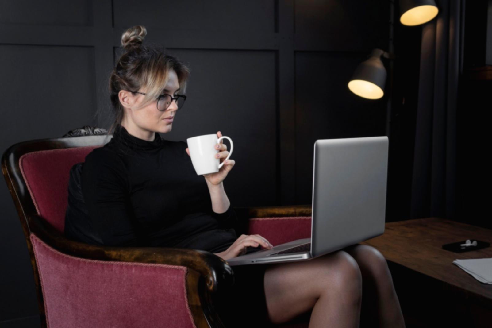 Teamdiskussion über Budgetstrategien